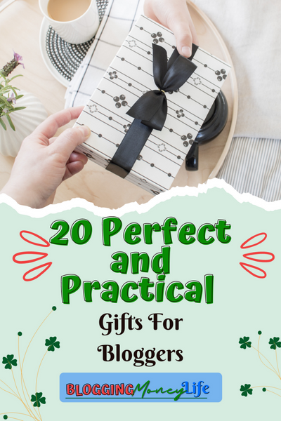 20 Perfect and Practical Gifts For Bloggers in 2022
