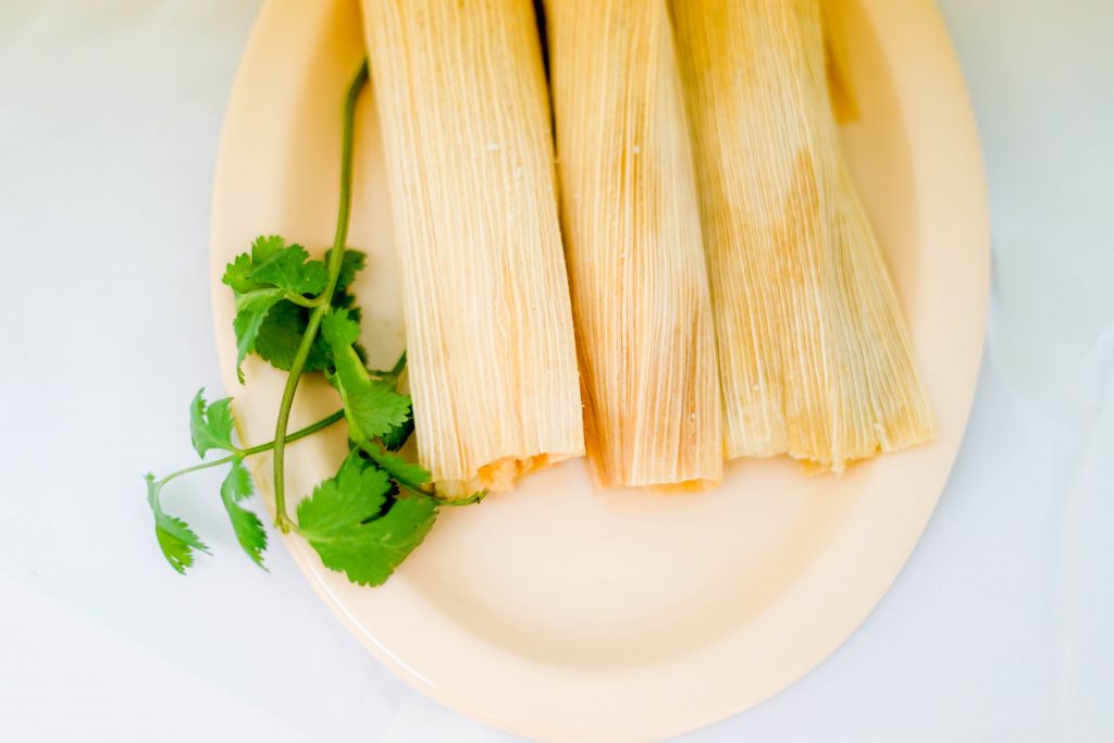 Make Pork Tamales with Plantain Leaves on Christmas Day